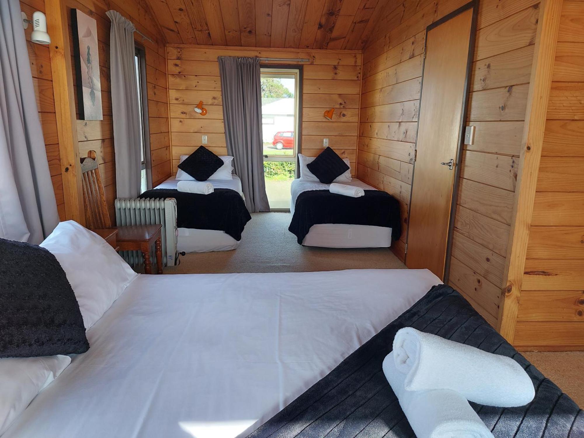 Edgewater Motel Orewa Bagian luar foto
